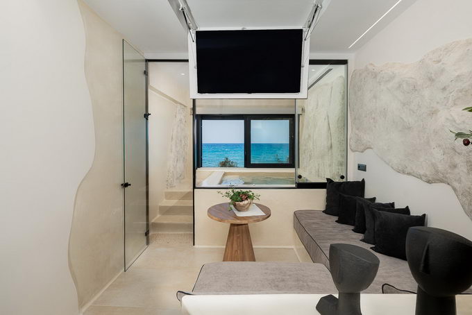 Portara Superior Suites with Sea View & Hot Tub